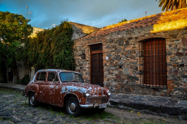 Colonia Ambiance 9 - Car