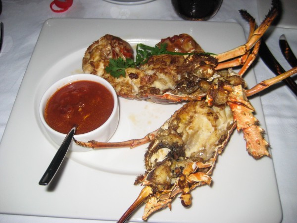 Grilled lobsters at the La Cocoteraie restaurant at Le Méridien Barbarons