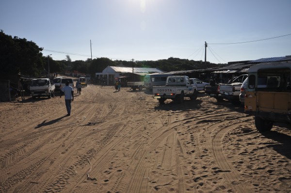 The roads of Ponta are basically just made of more beach