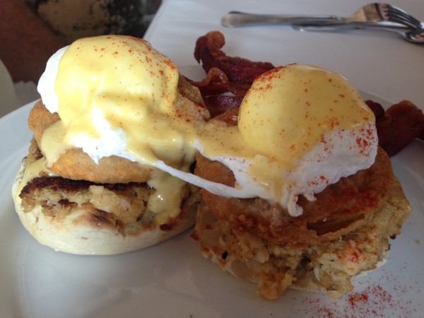 While we're on breakfast, get a load of these poached eggs. What's that they're sitting on? Fried green tomatoes. Wait, what's under the tomatoes? Crab cakes! Yes. Really. This is also from Huey's on River Street.