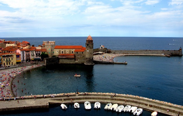 Château Royal de Collioure of the Castle of Collioure juts out into the Mediterranean Sea 