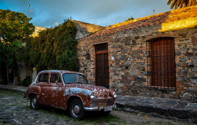 Colonia Ambiance 9 - Car