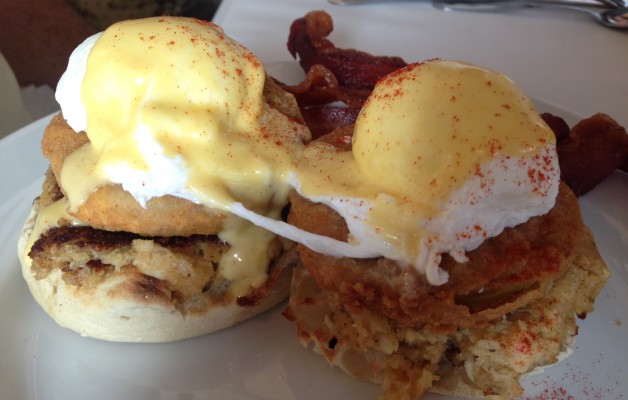 While we're on breakfast, get a load of these poached eggs. What's that they're sitting on? Fried green tomatoes. Wait, what's under the tomatoes? Crab cakes! Yes. Really. This is also from Huey's on River Street.