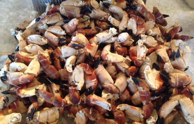 Kviknes Hotel Buffet Stone Crabs
